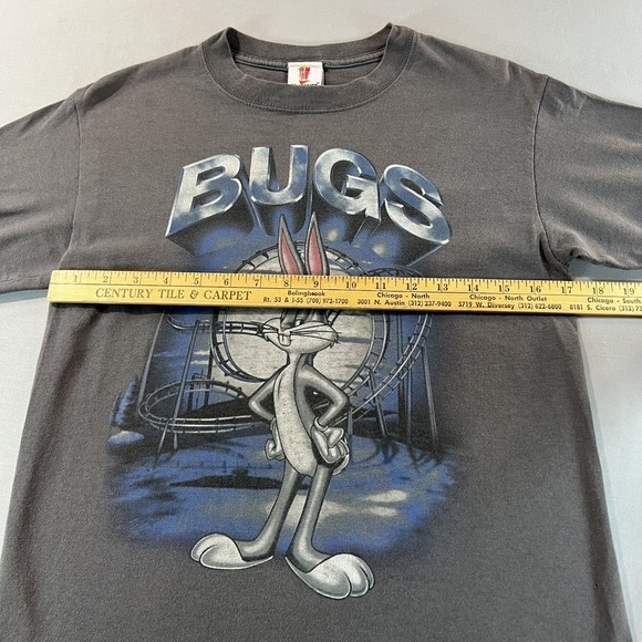 Vintage 2001 Six Flags Bugs Bunny T-Shirt | Men's Small | Looney Tunes Graphic T - Picture 5 of 7